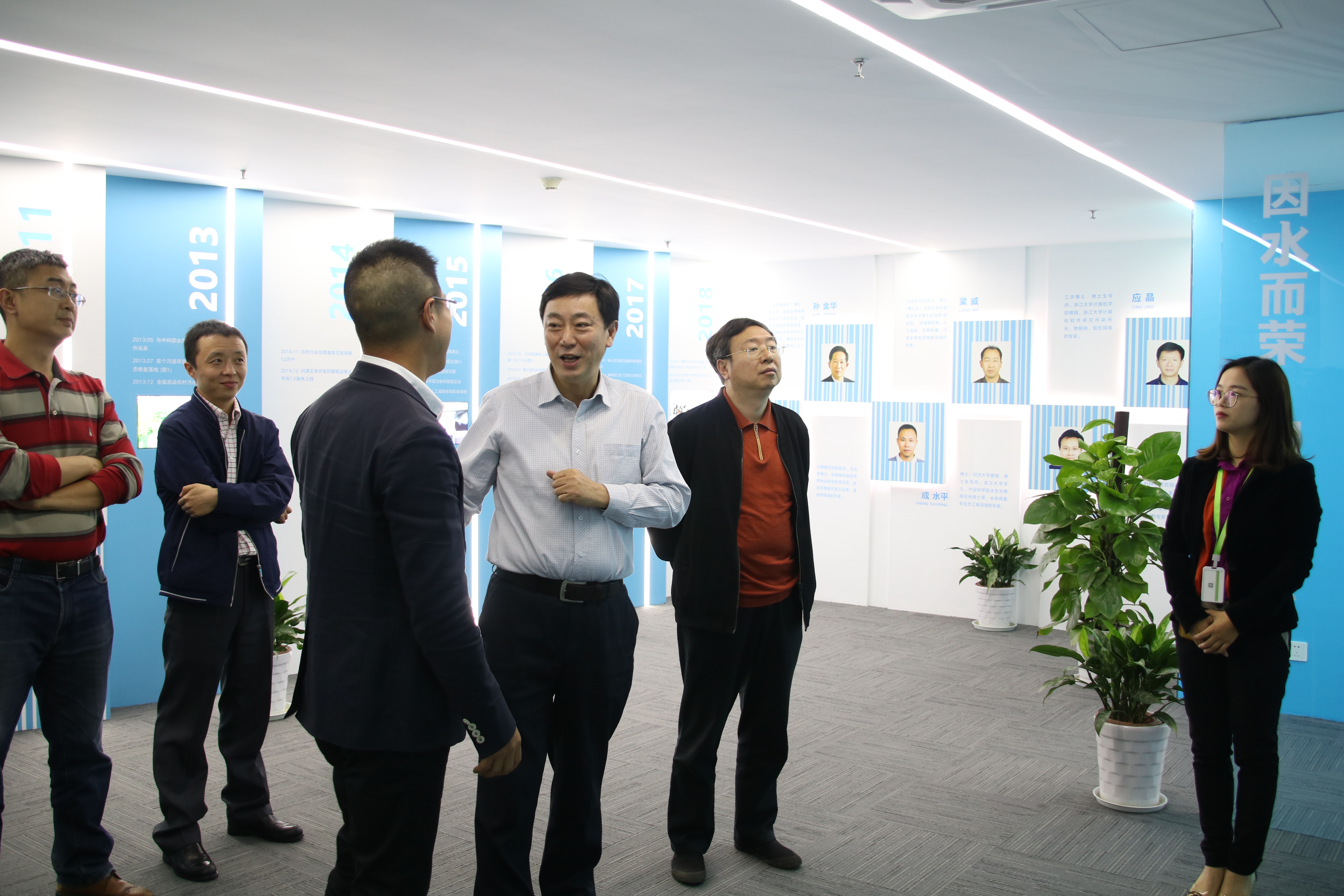 2018年10月17日，时任中国环境保护产业协会易斌秘书长一行莅临问源环保考察指导。