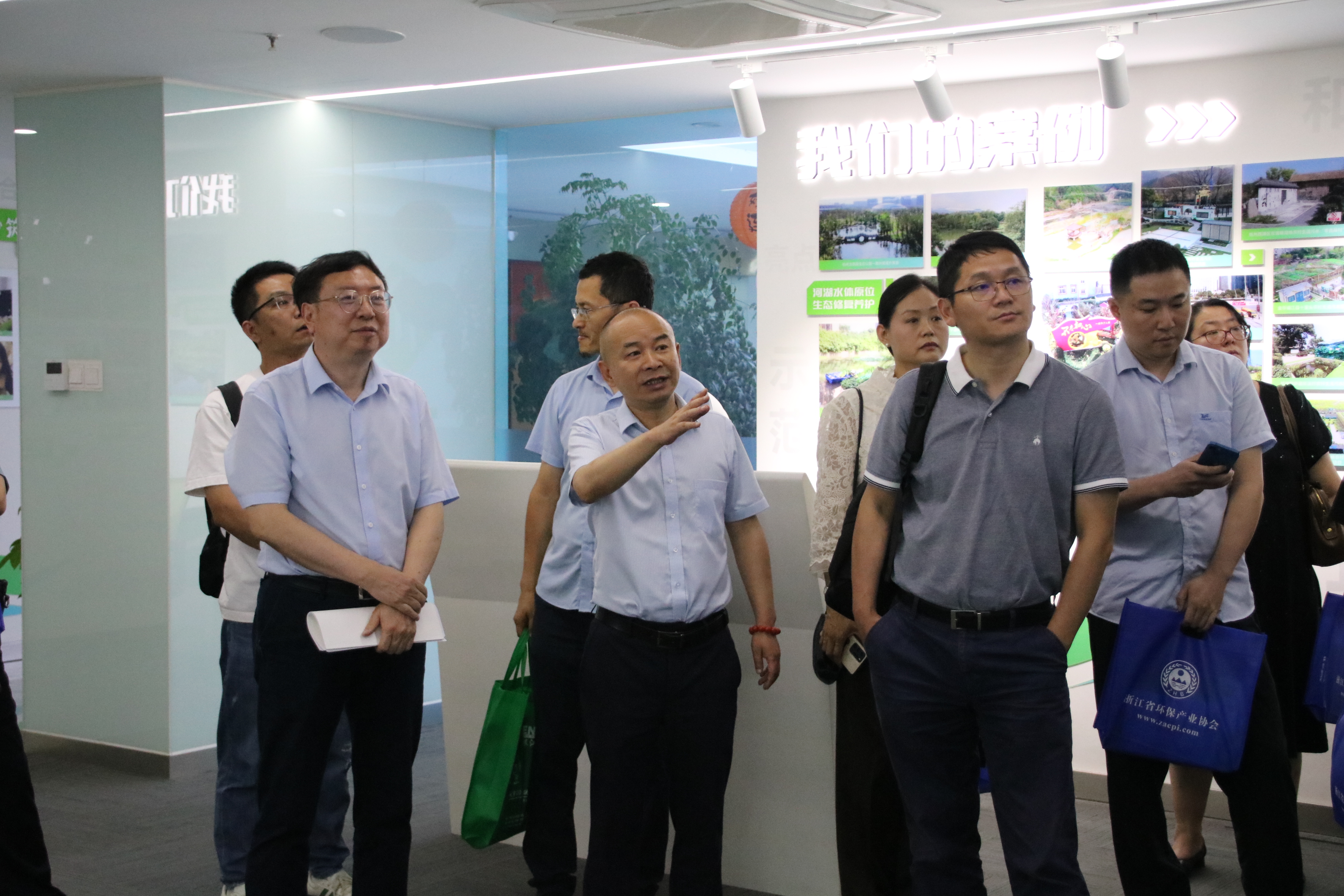 浙江省环保产业协会第七届理事会莅临问源环保考察交流